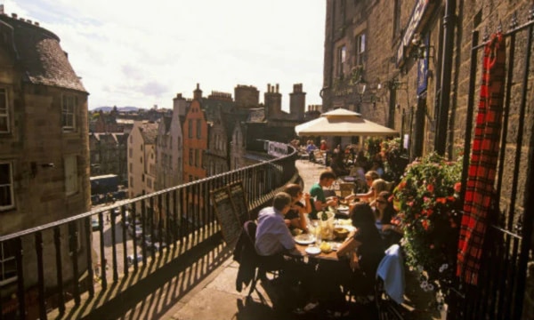 Singles in Edinburgh